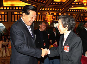 全國(guó)政協(xié)辦公廳中央統(tǒng)戰(zhàn)部舉行招待會(huì) 賈慶林出席