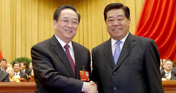 賈慶林和俞正聲親切握手