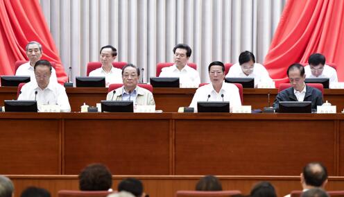 全國政協(xié)十二屆常委會第二十一次會議開幕