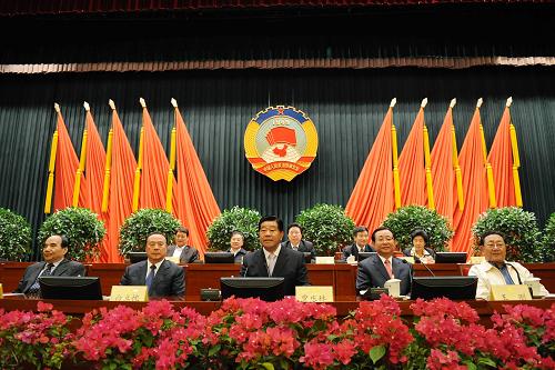 9月23日，政協(xié)十一屆全國(guó)委員會(huì)常務(wù)委員會(huì)在北京舉辦第五次學(xué)習(xí)講座，中共中央政治局常委、全國(guó)政協(xié)主席賈慶林主持并講話。新華社記者 饒愛民 攝