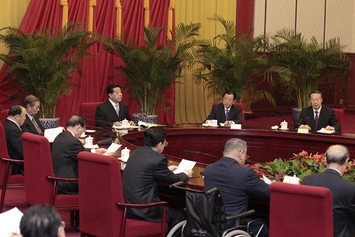 9月23日，政協(xié)第十一屆全國委員會(huì)第四十一次主席會(huì)議在北京召開。中共中央政治局常委、全國政協(xié)主席賈慶林主持會(huì)議。新華社記者 龐興雷 攝