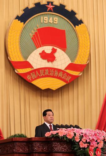 3月3日，中國人民政治協(xié)商會議第十一屆全國委員會第五次會議在北京人民大會堂開幕。全國政協(xié)主席賈慶林代表政協(xié)第十一屆全國委員會常務(wù)委員會向大會作工作報告。新華社記者 丁林 攝