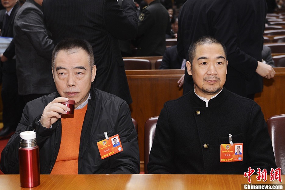 3月3日，中國人民政治協(xié)商會(huì)議第十二屆全國委員會(huì)第一次會(huì)議在北京人民大會(huì)堂開幕。陳凱歌委員、張國立委員出席會(huì)議。中新社發(fā) 廖攀 攝