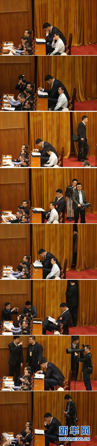 資料圖片：3月3日，中國(guó)人民政治協(xié)商會(huì)議第十二屆全國(guó)委員會(huì)第一次會(huì)議在北京人民大會(huì)堂開(kāi)幕。為了容下姚明委員高大的身軀，會(huì)議方為他準(zhǔn)備了一個(gè)特別的座位。姚明的座位恰好處在“交通要道”上，記者們來(lái)來(lái)往往，有的還“盯”上了他，但姚明委員始終專心聽(tīng)會(huì)，彰顯“淡定姚”本色。 新華社記者 金立旺 攝